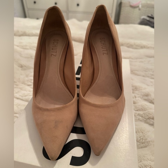 Schutz Nude Suede Honey Beige Pointed Toe Heels - Picture 2 of 7